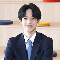 企業のビジョンと事業内容の一貫性を確認同