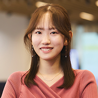 ドライな実力主義は思い込みだった「人を思