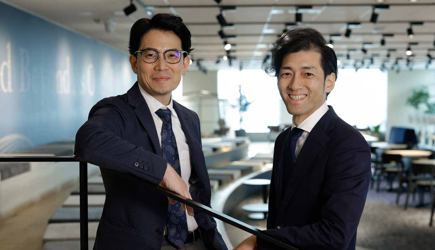 下田友嗣さんと蓑輪圭悟さんが並んで写っている写真